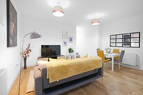 Eastons 1 Bedroom Apt. with Sofa Bed