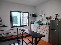 Den Nest Guest House KRABI
