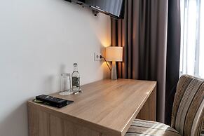 Bella Fino Hotel & Suites