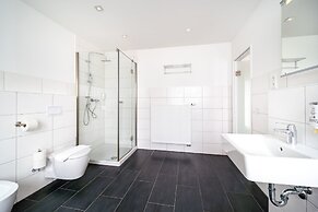 Bella Fino Hotel & Suites