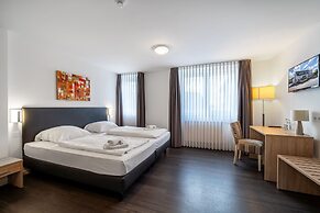 Bella Fino Hotel & Suites
