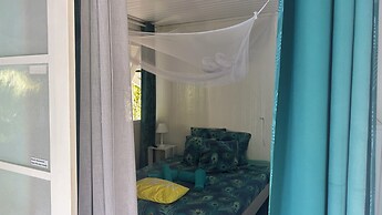 Le Fare Bleu
