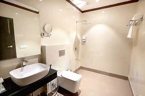 TreeHouse Velis Sonipat