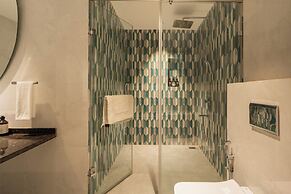Kensho Daisy 5BHK