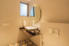 Kensho Daisy 5BHK