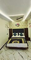 Hotel Meri & Residency