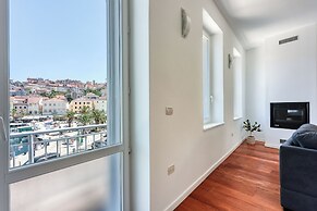 The Perfect View Penthouse Design Apt.