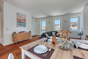 The Perfect View Penthouse Design Apt.