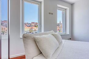 The Perfect View Penthouse Design Apt.