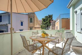 The Perfect View Penthouse Design Apt.