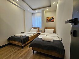 Professionally Maintained Spacious New Suites 2-1