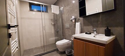 Professionally Maintained Spacious New Suites 2-4
