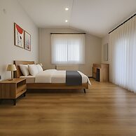Professionally Maintained Spacious New Suites 2-4