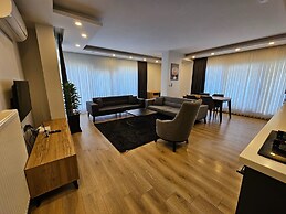 Professionally Maintained Spacious New Suites 2-2