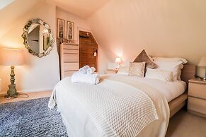 Charming Period Cottage With Free Wifi