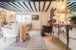 Charming Period Cottage With Free Wifi