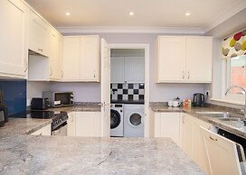 Spacious 3-bed House