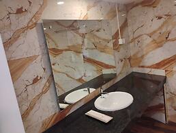 Hotel APM Grand