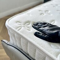 Modern Vintage Single & King size Rooms