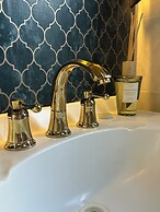 Modern Vintage Single & King size Rooms