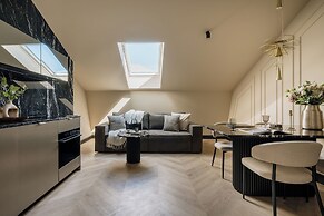 Azure Palace - Loft Affair Collection