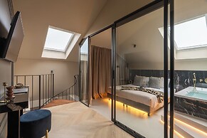 Azure Palace - Loft Affair Collection