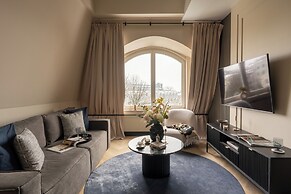 Azure Palace - Loft Affair Collection