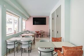 Charm Beach Retreat