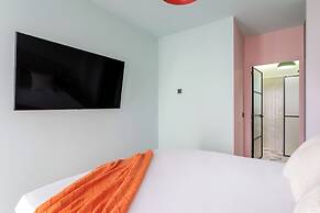 Charm Beach Retreat