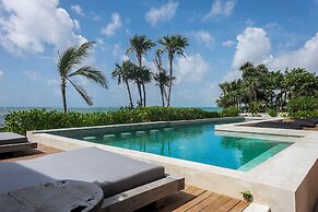 Antal by Beach Please Tulum