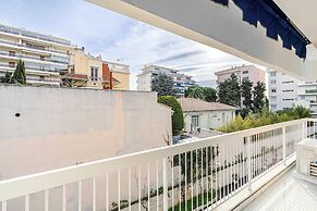 Beautiful Apartment With Balcony 1br/2p - Cannes