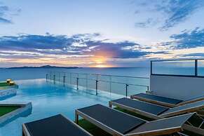 Sea View Room Luxury Amenities