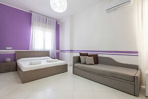Thanit rooms