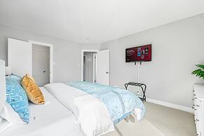 Gem by the sea None-obstructive Ocean View