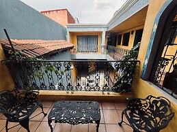 Meson Acueducto
