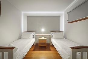 Coningham Beach House - 3 Bedrooms
