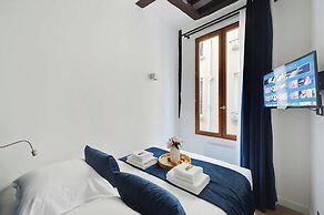 Relaxing Urban Getaway, Notre Dame de Paris
