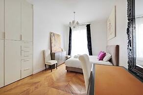Charming 2br/4p - Georges V / Champs-elysees