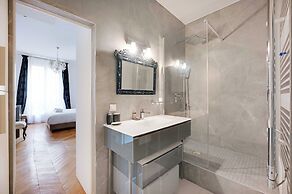 Charming 2br/4p - Georges V / Champs-elysees
