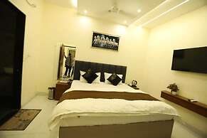 Hotel R Raghavam