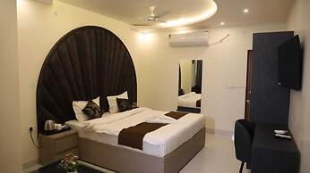 Hotel R Raghavam