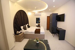 Hotel R Raghavam