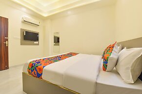 Fabhotel Cozzy Stay