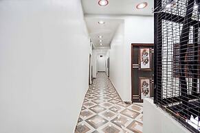 Fabhotel Ramendra Palace