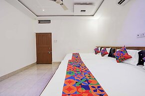 Fabhotel Ramendra Palace