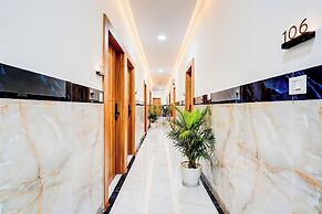 Fabhotel Golden Stay