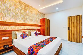 Fabhotel Golden Stay