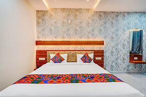 Fabhotel Golden Stay