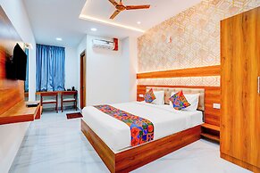 Fabhotel Golden Stay