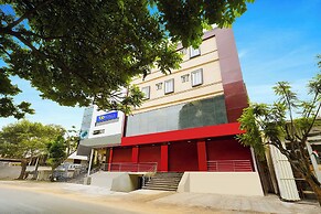 Fabhotel Golden Stay